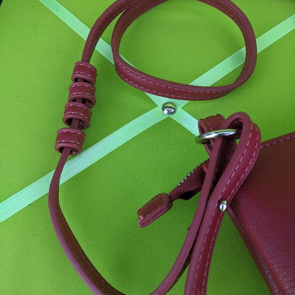 David Jones Paris Leather Crossbody Bag - Picture 7 of 9